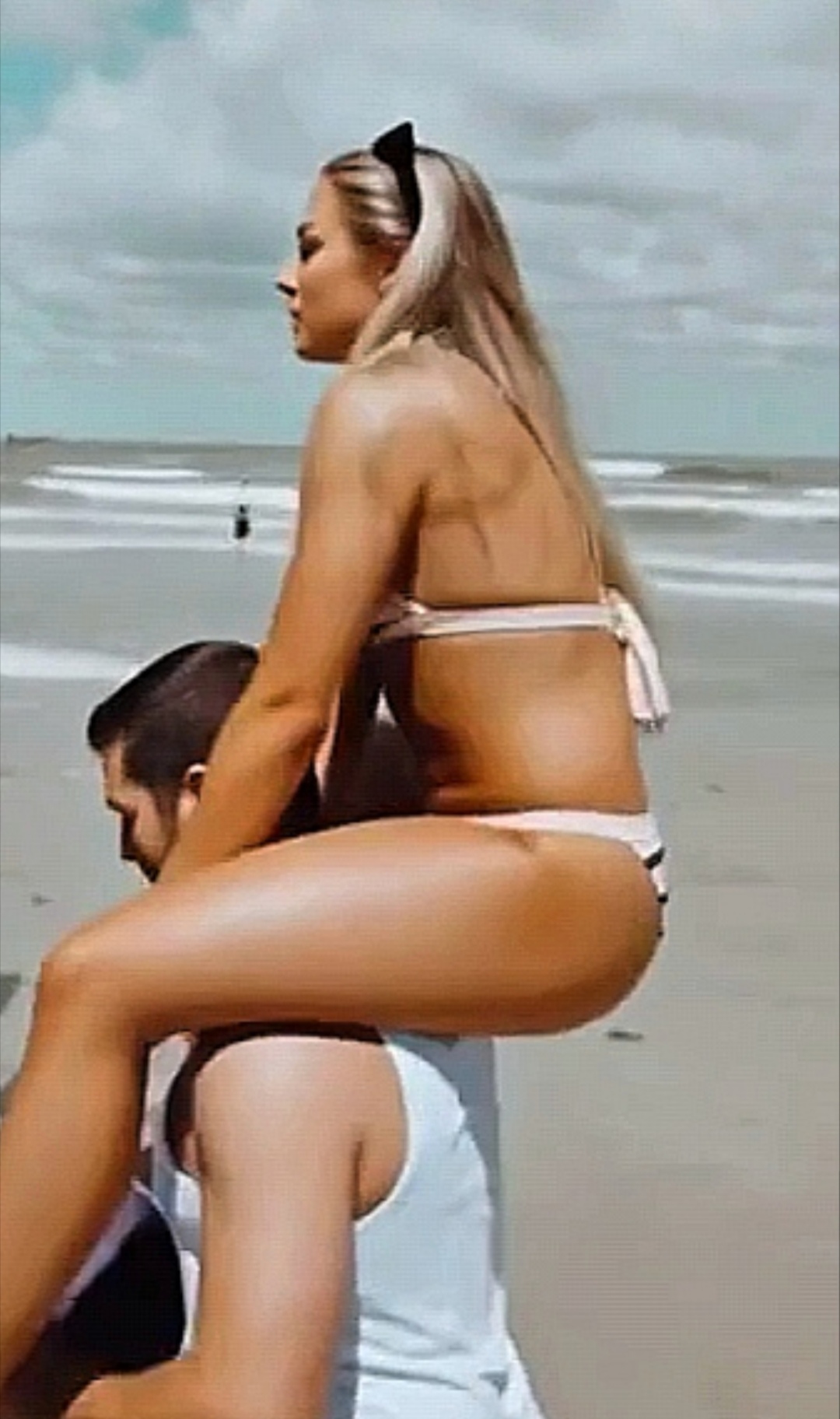 2136_1782295583.jpg