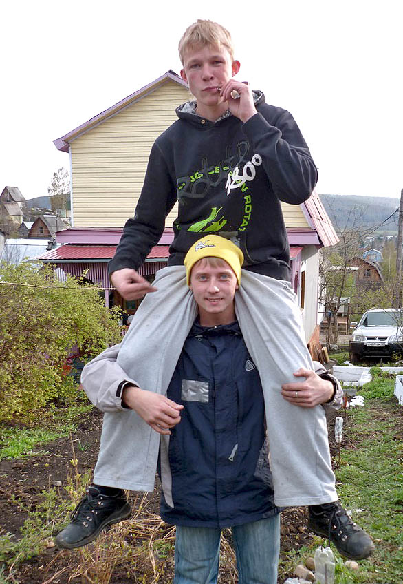 2322_1417730215.jpg