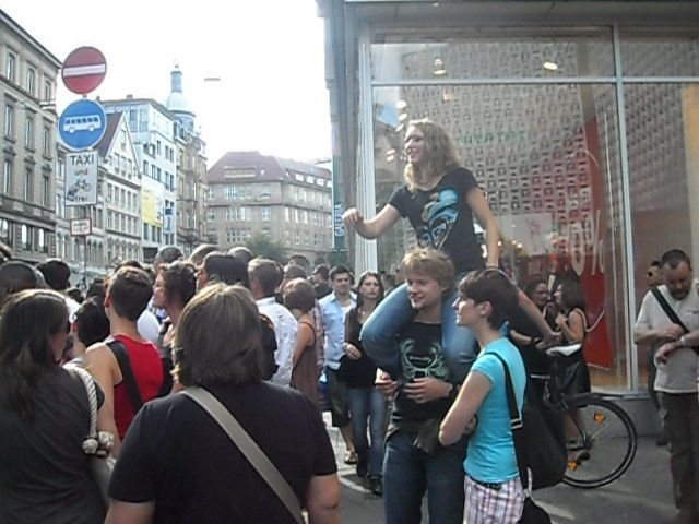 2385_1387055114.jpg