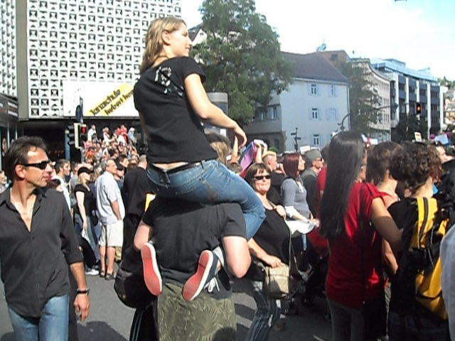 2385_1387055257.jpg