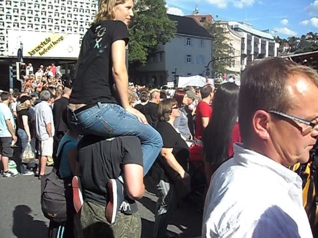 2385_1387055313.jpg