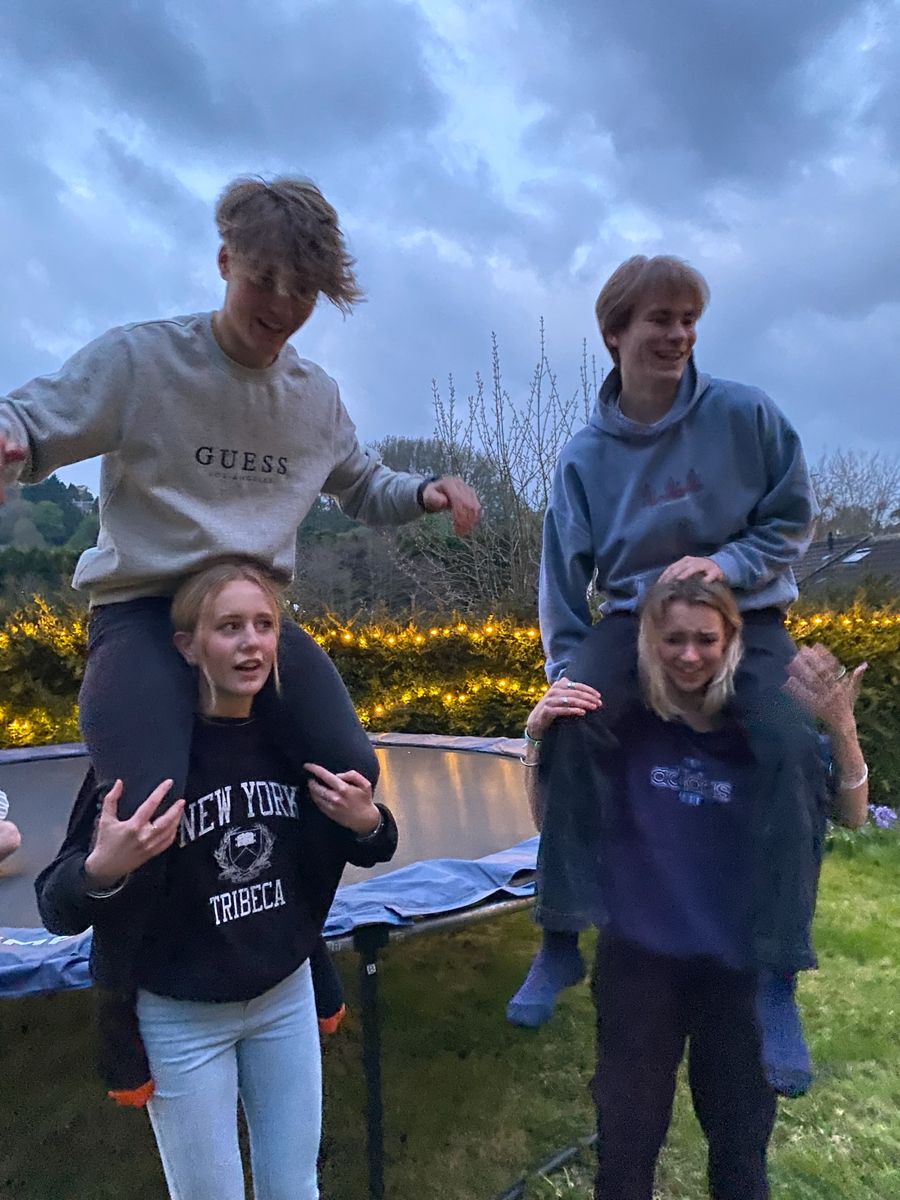 27593_1684672374.jpg