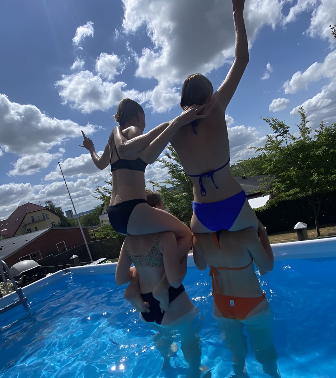 27062_1738595788.jpg